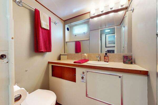 Hatteras Motor Yacht Yacht For Sale