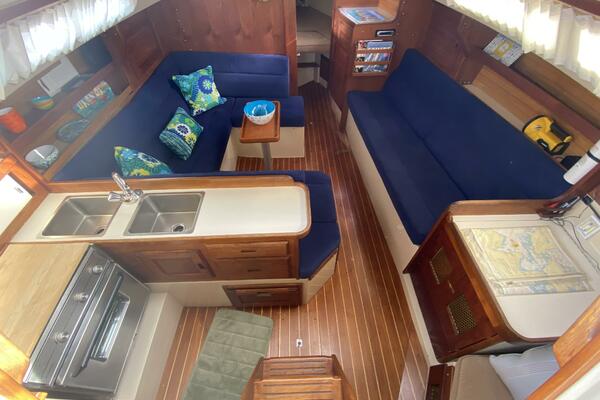Ruby 30ft Catalina Yacht For Sale