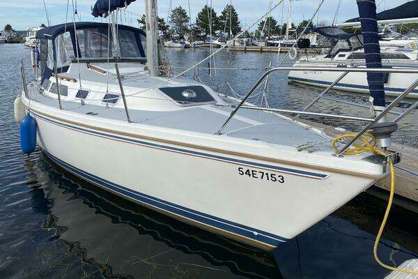 30-ft-Catalina-1990-Mark II-Ruby Midland Ontario Canada  yacht for sale