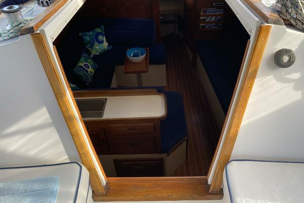 Ruby 30ft Catalina Yacht For Sale