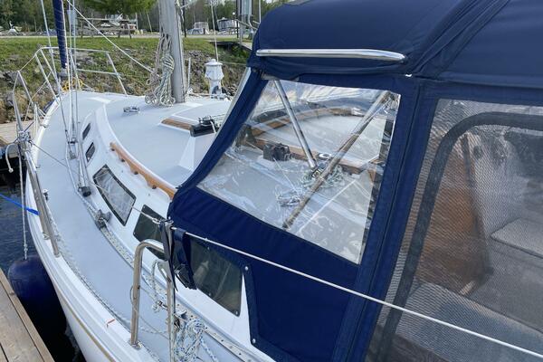 Ruby 30ft Catalina Yacht For Sale