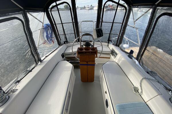 Ruby 30ft Catalina Yacht For Sale