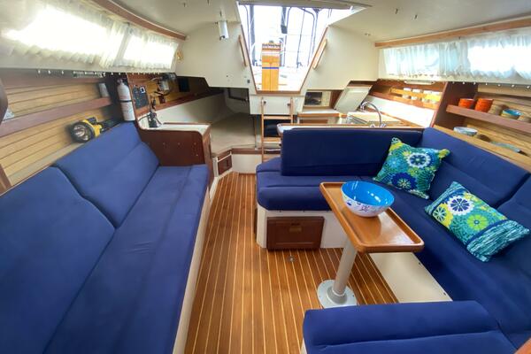 Ruby 30ft Catalina Yacht For Sale