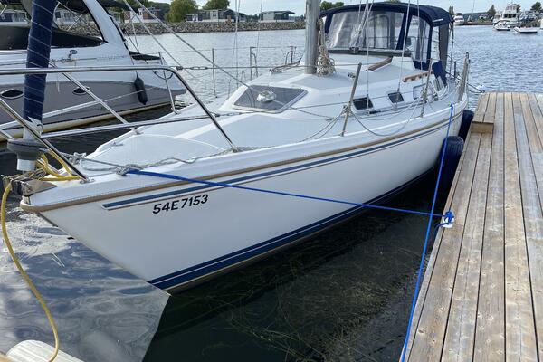 Ruby 30ft Catalina Yacht For Sale