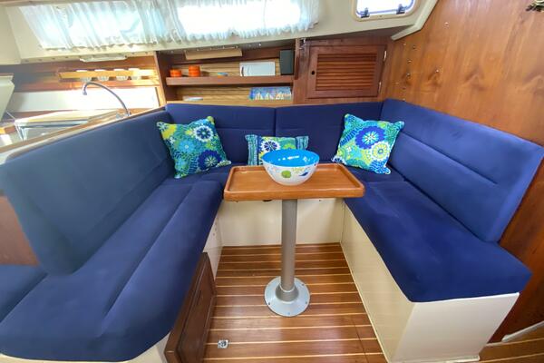 Ruby 30ft Catalina Yacht For Sale
