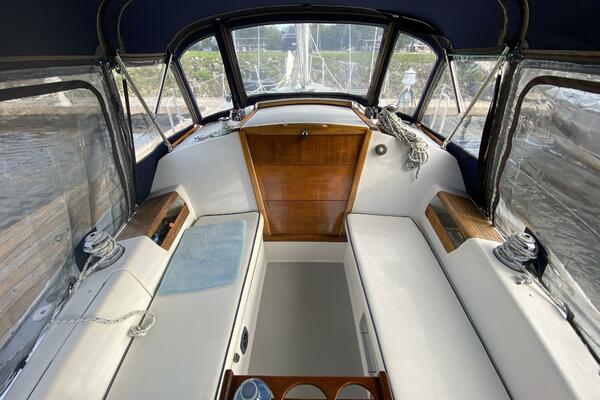 Ruby 30ft Catalina Yacht For Sale
