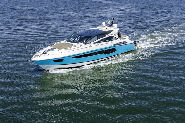 Photo of the 2014 Sunseeker Predator