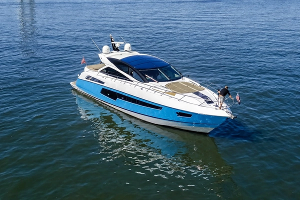 Photo of the 2014 Sunseeker Predator
