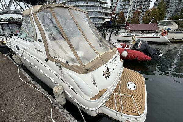 Photo of the 2002 Sea Ray 280 Sundancer