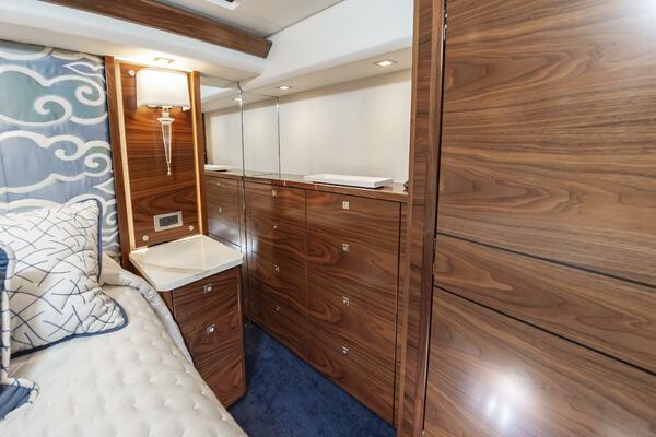 Fins Up 72ft Viking Yacht For Sale