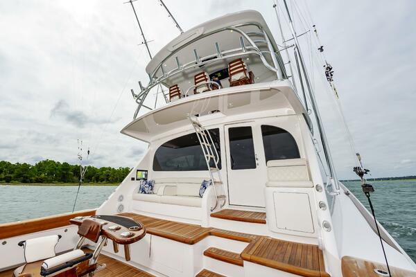 Fins Up 72ft Viking Yacht For Sale