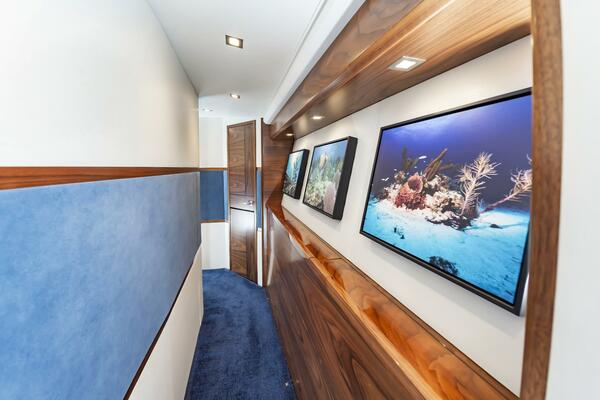 Fins Up 72ft Viking Yacht For Sale