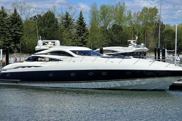 75-ft-Sunseeker-2000-- Pleasant Prairie Wisconsin United States  yacht for sale