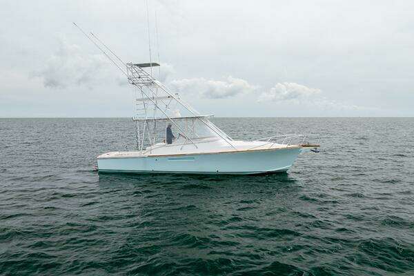 Photo of the 2004 Stolper 38 Express "Sam I Amm"