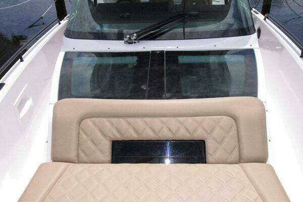 Axopar Sun-Top Yacht For Sale