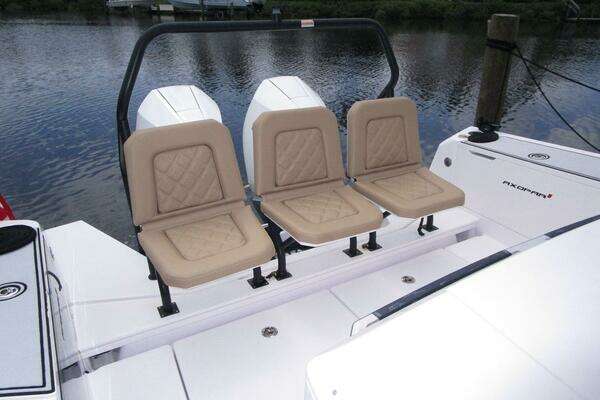 Axopar Sun-Top Yacht For Sale