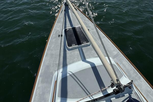 28ft Alerion Yacht For Sale