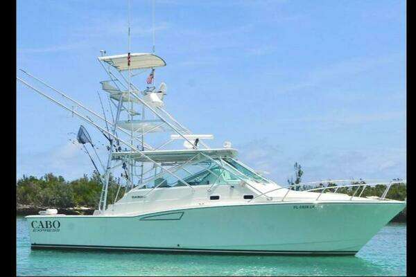 35-ft-Cabo-2002-35 Express-Dream Weaver Hobe Sound Florida United States  yacht for sale