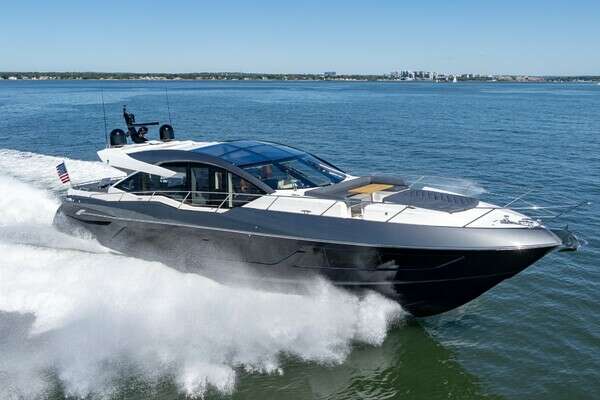 74-ft-Sunseeker-2020-Predator-Stamford Connecticut United States yacht for sale