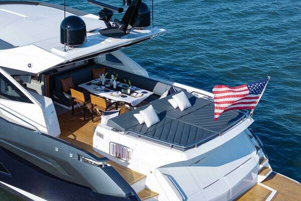 2020 Sunseeker 74