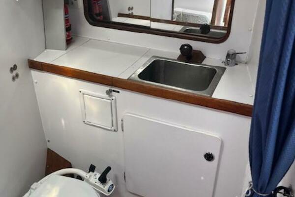 47ft Tripp Yacht For Sale