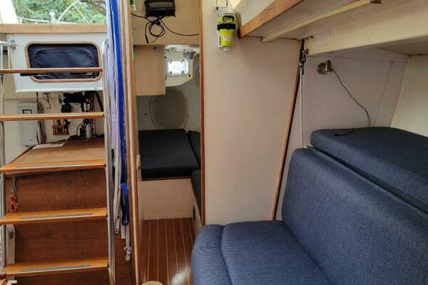 47ft Tripp Yacht For Sale