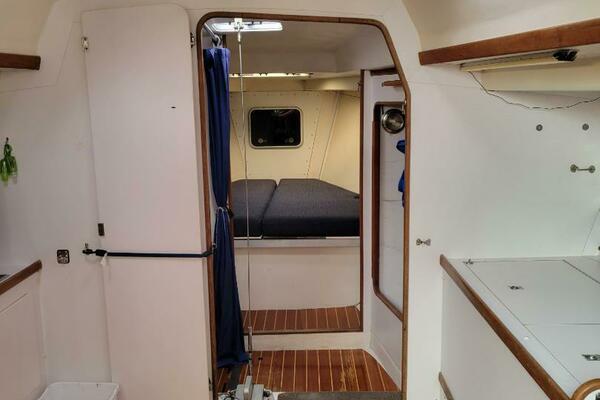 47ft Tripp Yacht For Sale