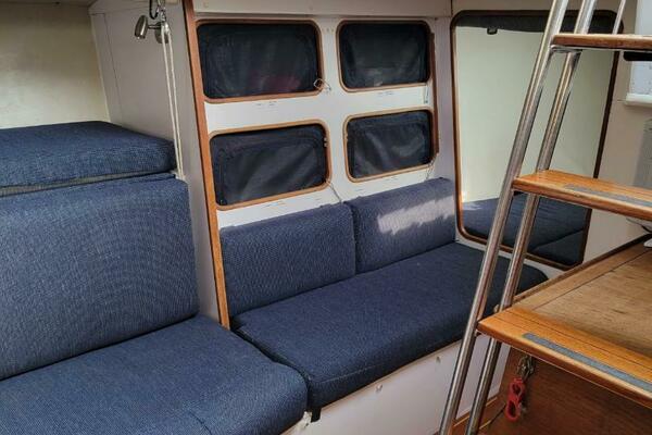 47ft Tripp Yacht For Sale