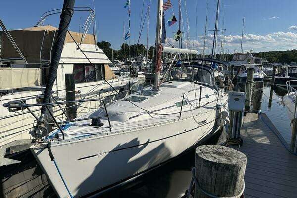 33-ft-Beneteau-2004--Cool Breeze North Beach Maryland United States  yacht for sale