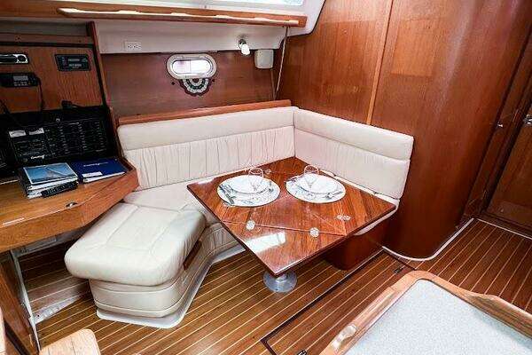 Photo of the 2007 Catalina 350 MK II "Just Cause"