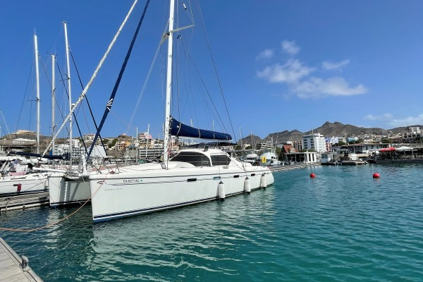 44-ft-GROUPE ALLIURA MARINE-2001-Privilege 435-SOUTHERN PEARL Wanchese  United States  yacht for sale