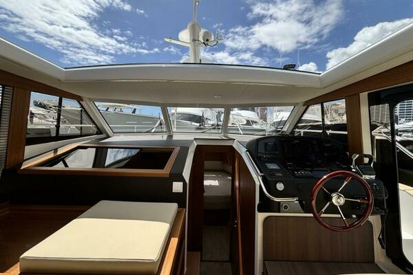40ft Greenline Yacht For Sale