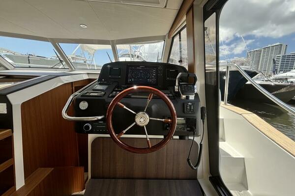 40ft Greenline Yacht For Sale