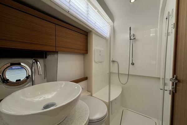 40ft Greenline Yacht For Sale