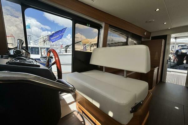 40ft Greenline Yacht For Sale