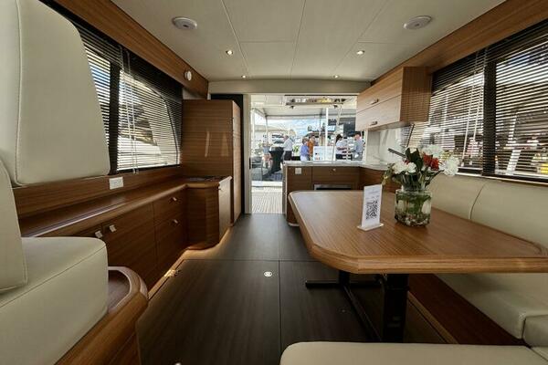 40ft Greenline Yacht For Sale