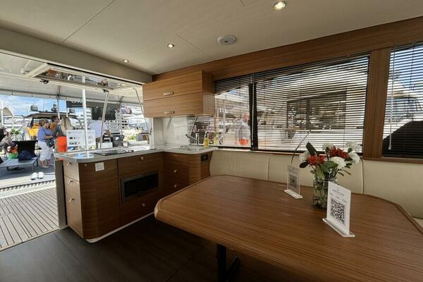 40ft Greenline Yacht For Sale