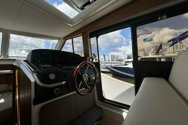 40ft Greenline Yacht For Sale