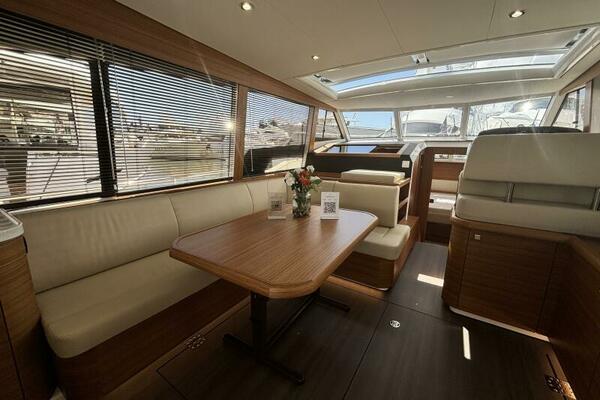 40ft Greenline Yacht For Sale