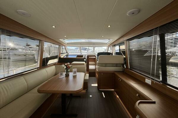 40ft Greenline Yacht For Sale