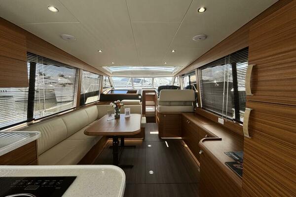 40ft Greenline Yacht For Sale