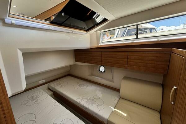 40ft Greenline Yacht For Sale