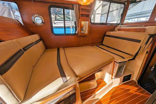R 31 CB Luxury Edition 31ft Ranger Tugs Yacht For Sale
