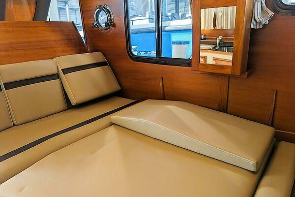 R 31 CB Luxury Edition 31ft Ranger Tugs Yacht For Sale
