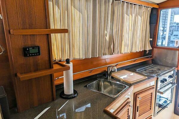 R 31 CB Luxury Edition 31ft Ranger Tugs Yacht For Sale