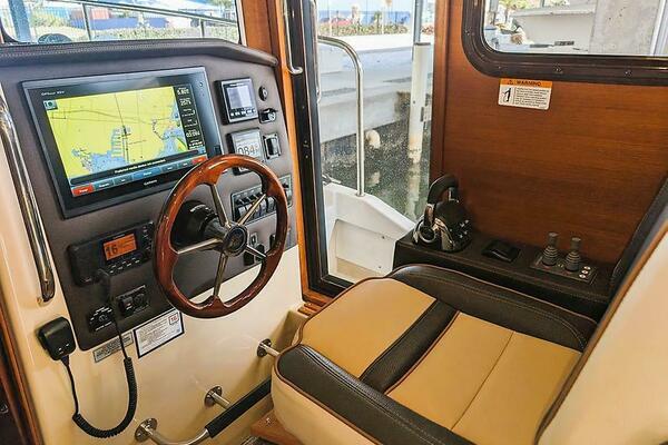 R 31 CB Luxury Edition 31ft Ranger Tugs Yacht For Sale