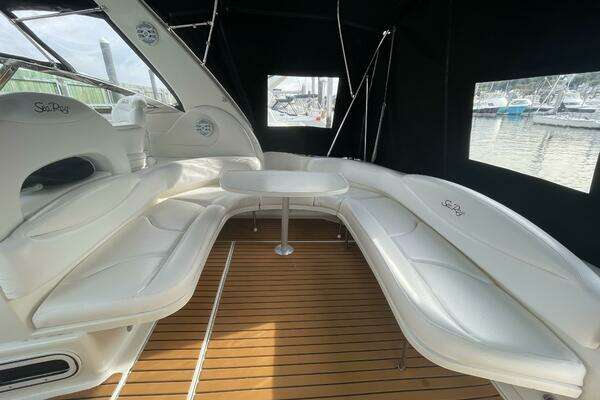 Photo of the 2000 Sea Ray 380 Sundancer "Priorities"