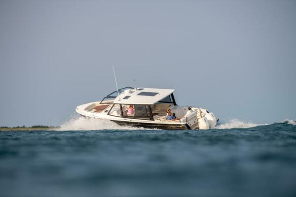 In Stock 38ft MJM Yacht For Sale