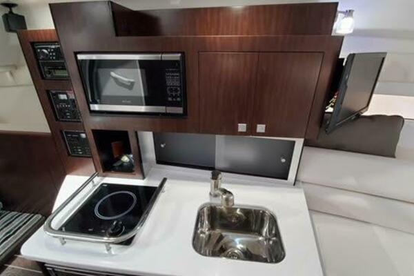 295 30ft Monterey Yacht For Sale