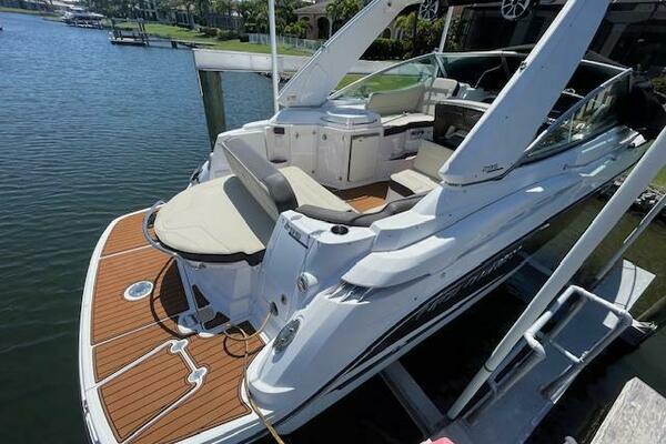 295 30ft Monterey Yacht For Sale